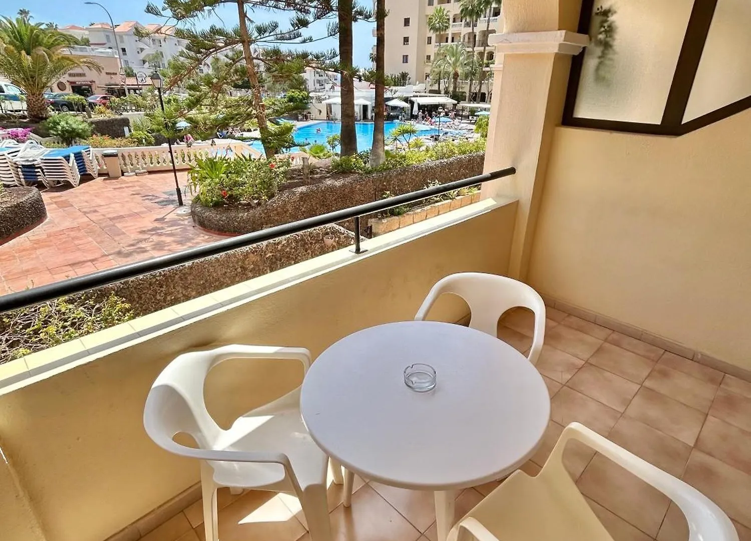 Appartamento Bright Studio With Pool & Garden View Ref C014 Los Cristianos